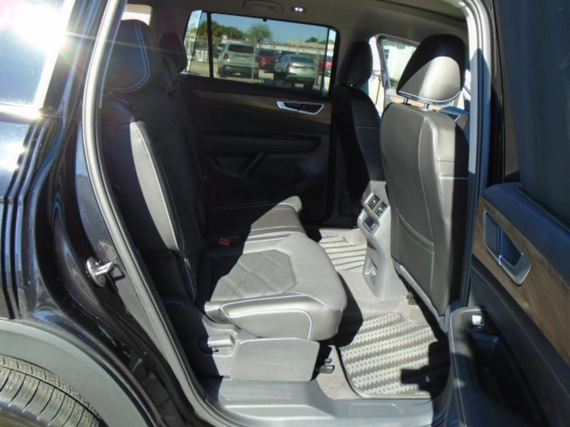 Volkswagen Atlas SE w/Technology 2024