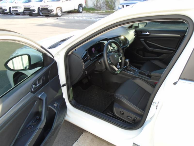 Volkswagen Jetta SE 2023