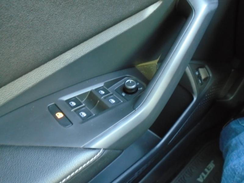 Volkswagen Jetta SE 2023