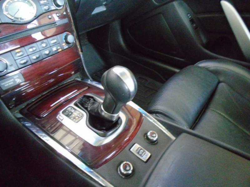 Infiniti G Convertible G37 Sport 6MT 2010