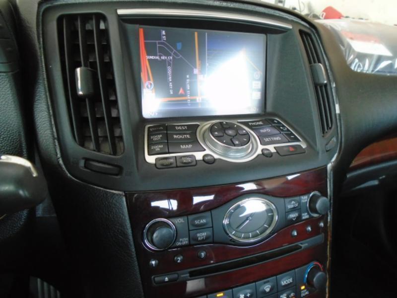 Infiniti G Convertible G37 Sport 6MT 2010