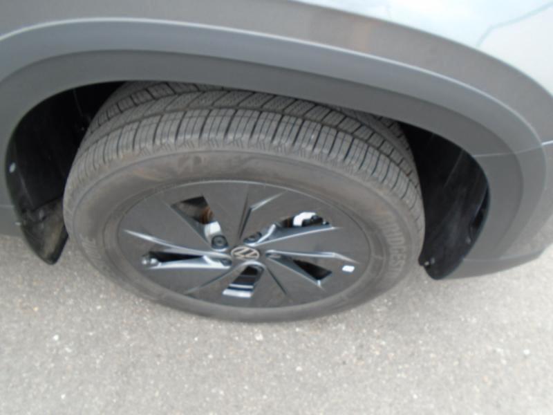 Volkswagen Taos S 2025