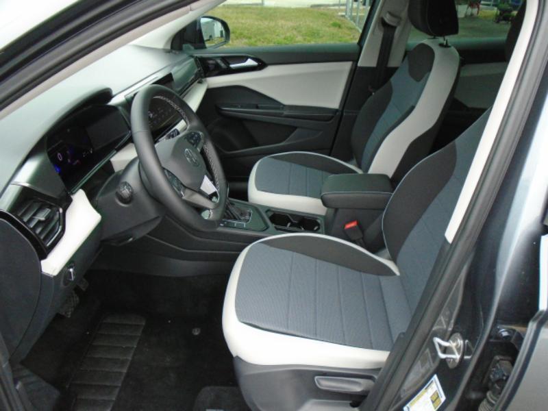 Volkswagen Taos S 2025