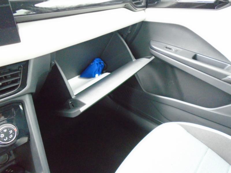 Volkswagen Taos S 2025