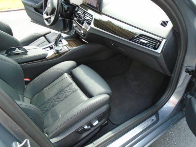 BMW 5-Series 540i 2023