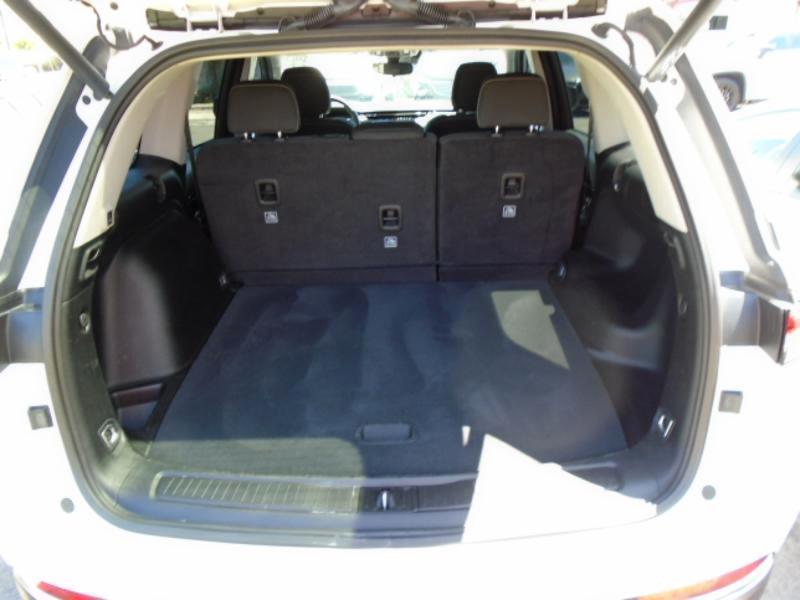 Jeep Grand Cherokee Laredo 4WD 2023