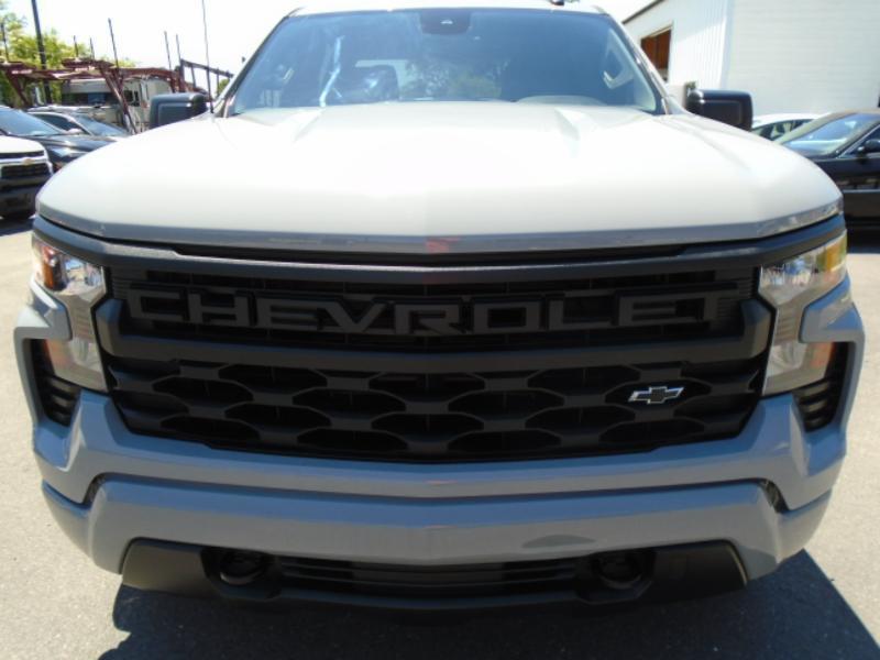 Chevrolet Silverado 1500 Custom Crew Cab 2WD 2024