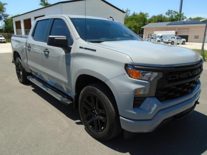 Chevrolet Silverado 1500 Custom Crew Cab 2WD 2024
