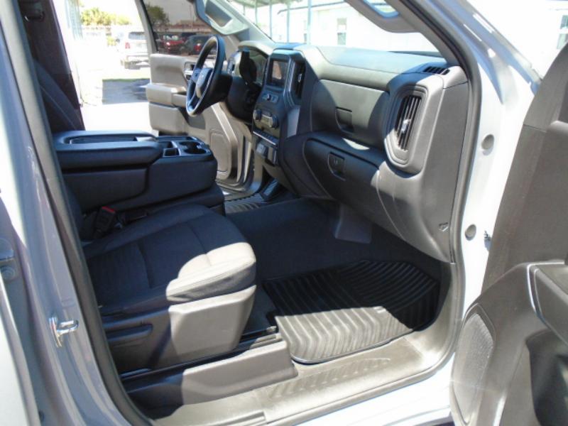 Chevrolet Silverado 1500 Custom Crew Cab 2WD 2024
