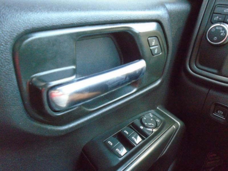 Chevrolet Silverado 1500 Custom Crew Cab 2WD 2024