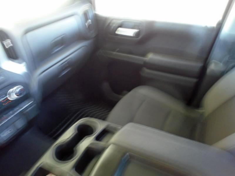 Chevrolet Silverado 1500 Custom Crew Cab 2WD 2024