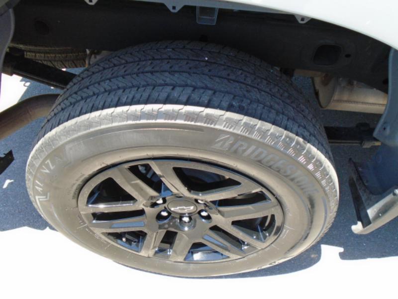 Chevrolet Silverado 1500 Custom Crew Cab 2WD 2024