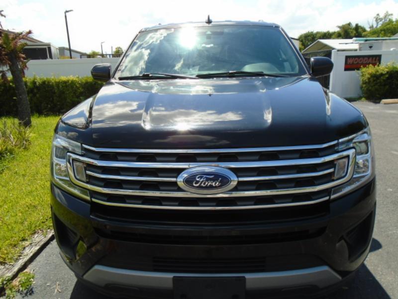 Ford Expedition XLT 2021