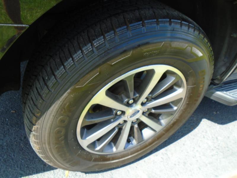 Ford Expedition XLT 2021