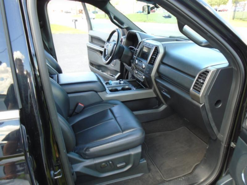 Ford Expedition XLT 2021
