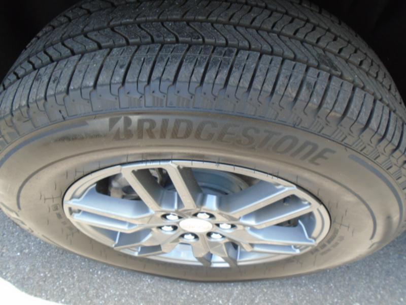 GMC Acadia Elevation 2025