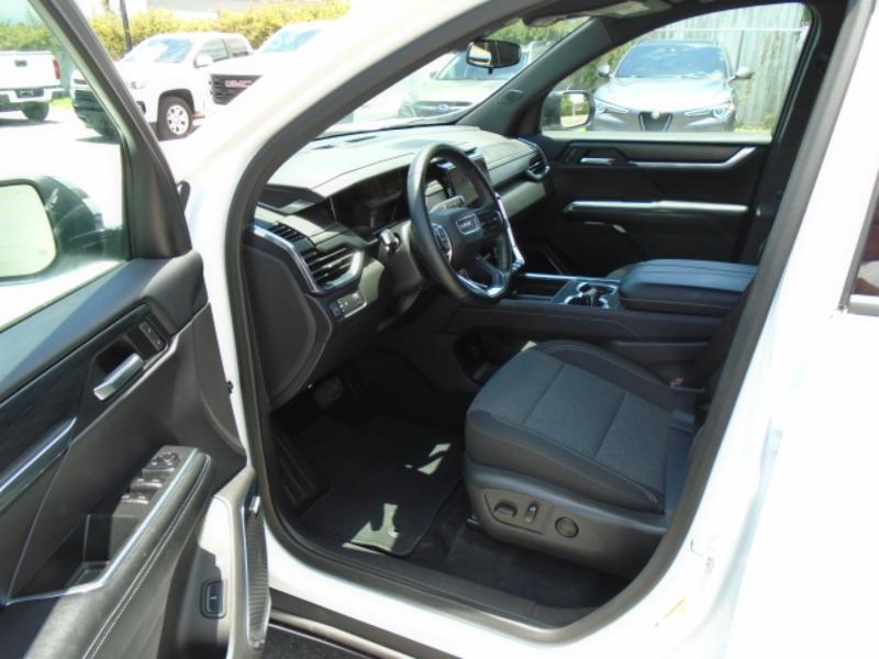 GMC Acadia Elevation 2025
