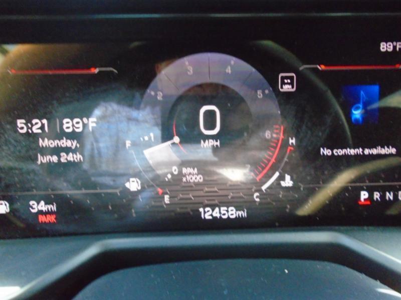 GMC Acadia Elevation 2025