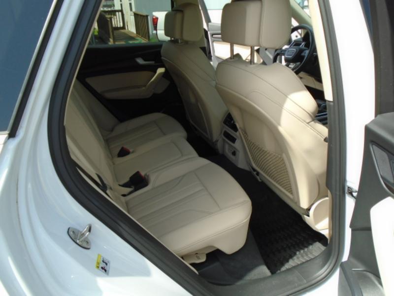 Audi Q5 2.0T Premium quattro 2024