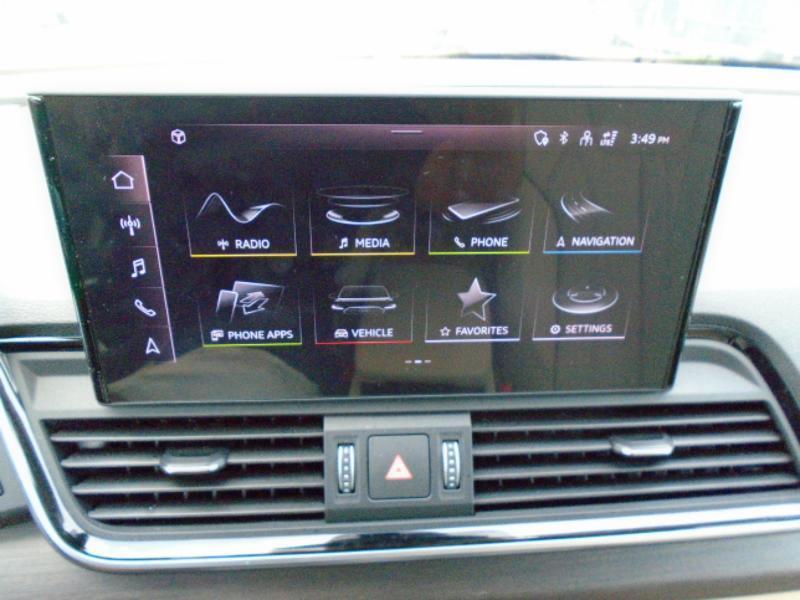 Audi Q5 2.0T Premium quattro 2024