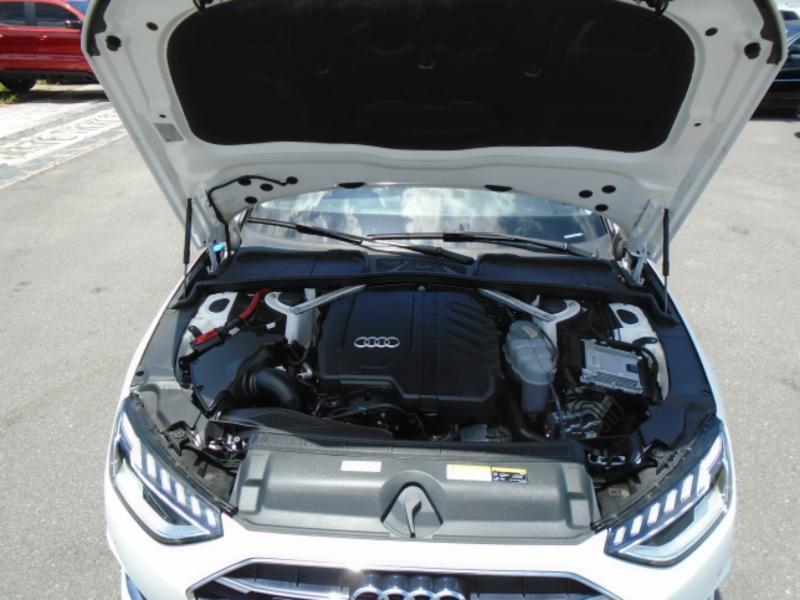 Audi A4 Premium Plus 40 TFSI quattro 2023