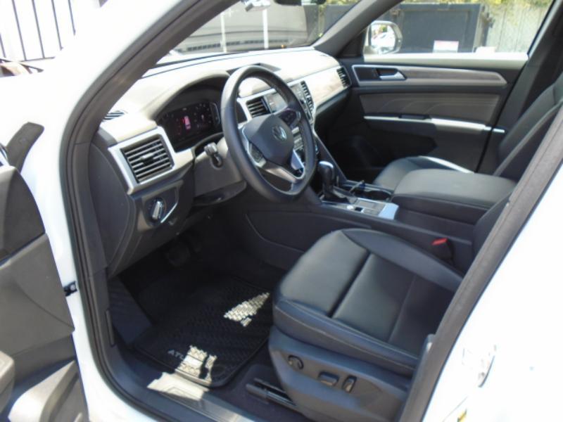 Volkswagen Atlas Cross Sport SE w/Technology 2023