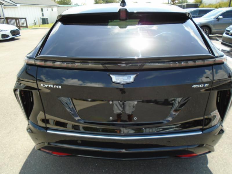 Cadillac Lyriq Lux-1 2024