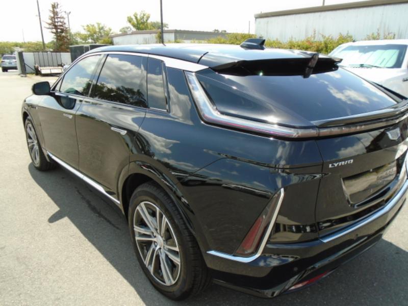 Cadillac Lyriq Lux-1 2024