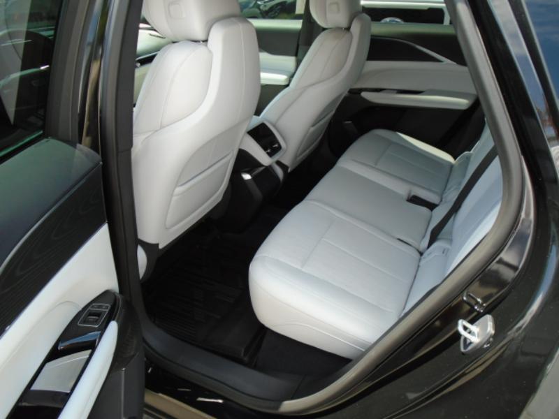 Cadillac Lyriq Lux-1 2024