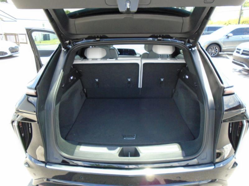 Cadillac Lyriq Lux-1 2024