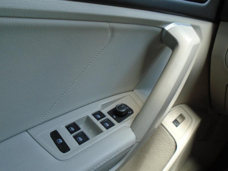 Volkswagen Tiguan SE 2024