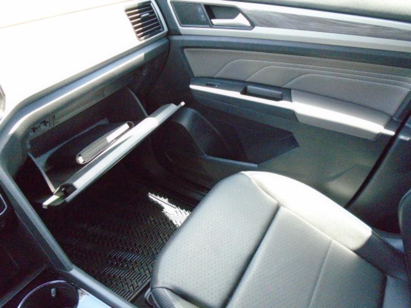 Volkswagen Atlas Cross Sport SE w/Technology 2023