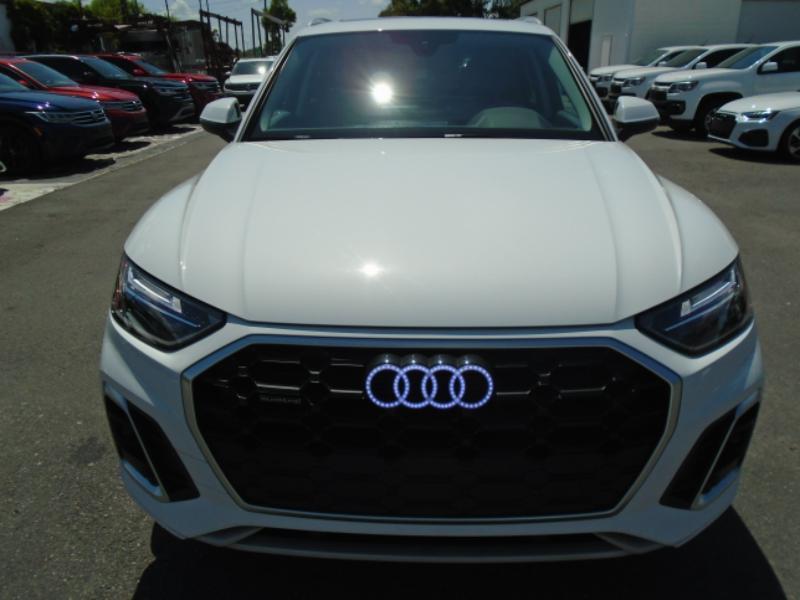 Audi Q5 2.0T Premium quattro 2024