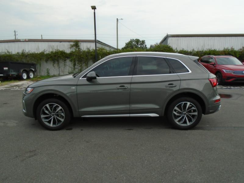 Audi Q5 2.0T Premium quattro 2024