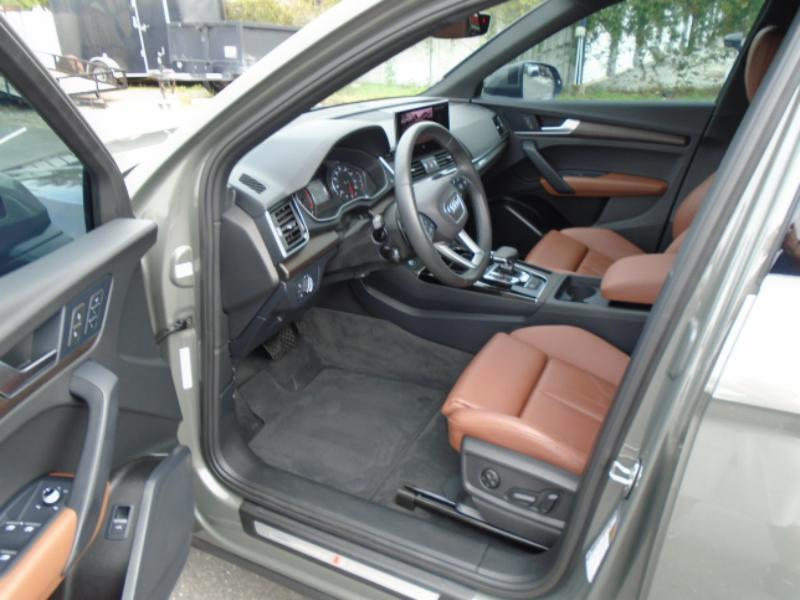 Audi Q5 2.0T Premium quattro 2024