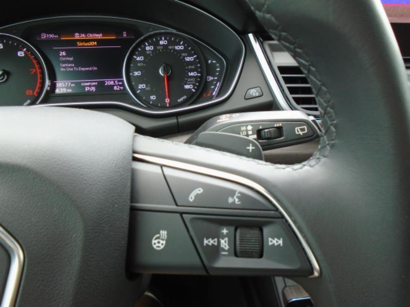 Audi Q5 2.0T Premium quattro 2024