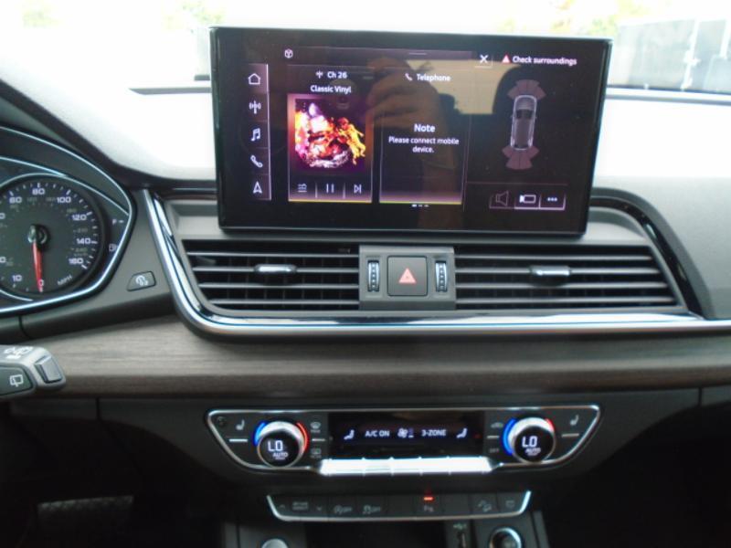 Audi Q5 2.0T Premium quattro 2024