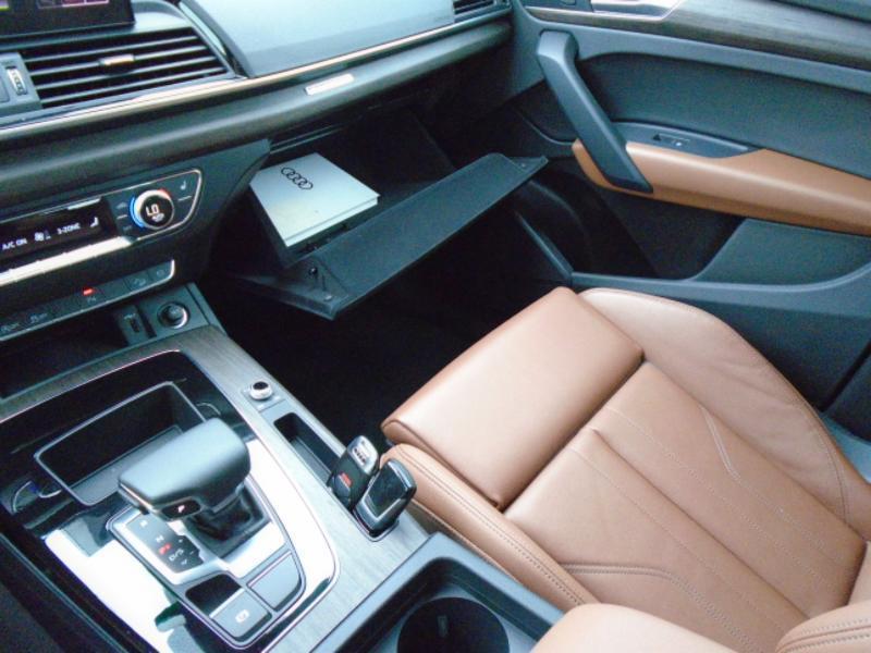 Audi Q5 2.0T Premium quattro 2024