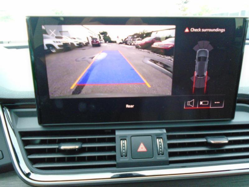Audi Q5 2.0T Premium quattro 2024