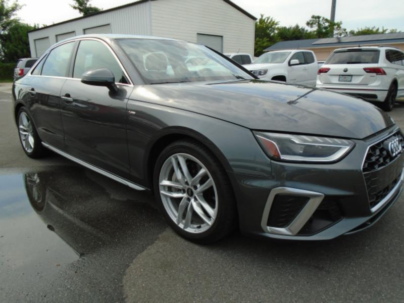 Audi A4 Premium quattro 2024
