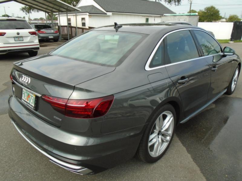 Audi A4 Premium quattro 2024