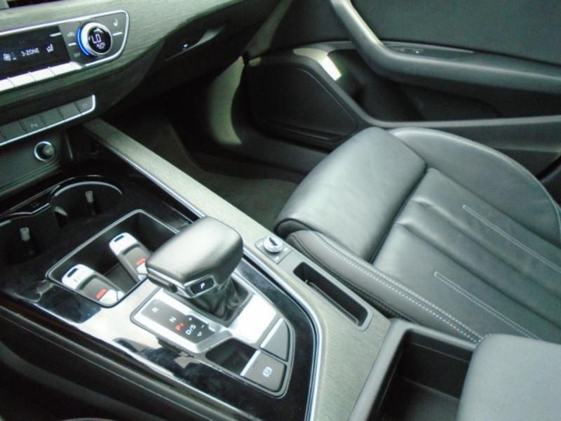 Audi A4 Premium quattro 2024