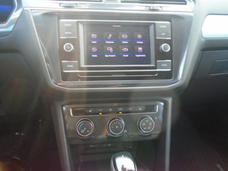 Volkswagen Tiguan S 2023
