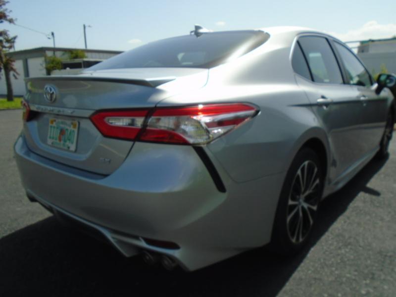 Toyota Camry SE 2020