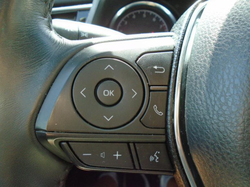 Toyota Camry SE 2020