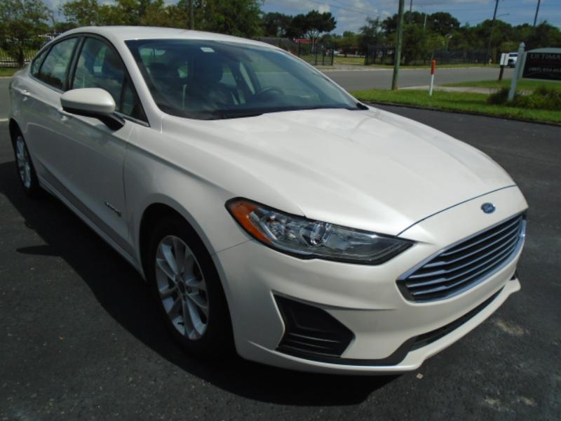 Ford Fusion Hybrid SE 2019