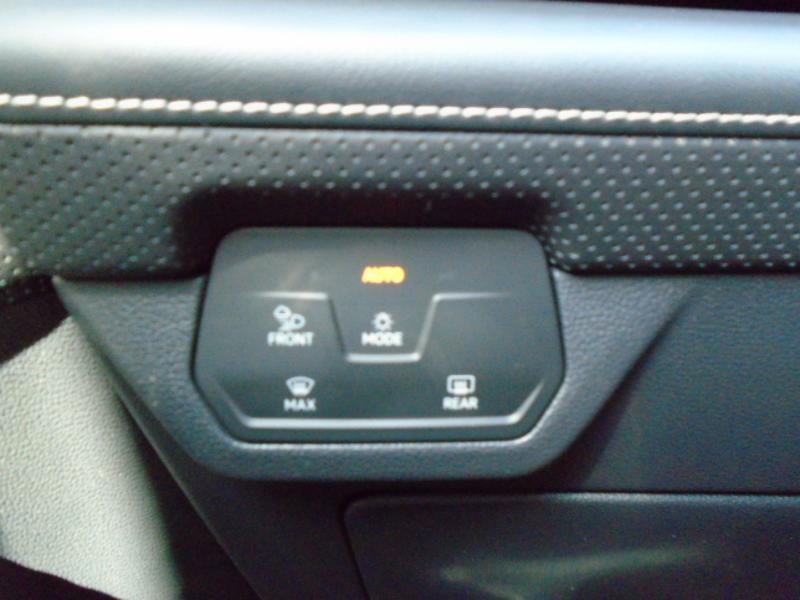 Volkswagen Atlas SE w/Technology 2025