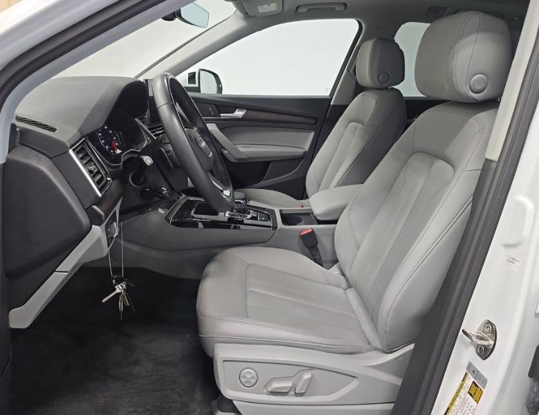 Audi Q5 2.0T Premium quattro 2023
