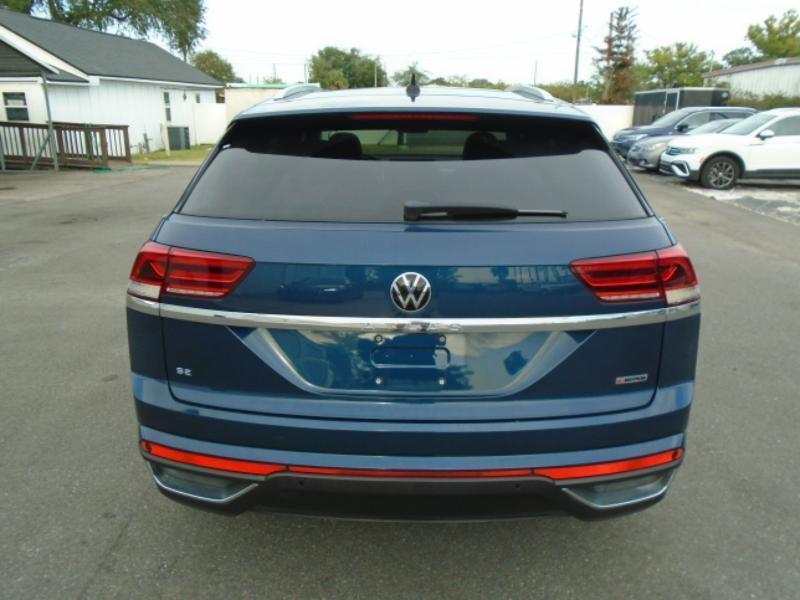 Volkswagen Atlas Cross Sport SE w/Technology 4MOTION 2022