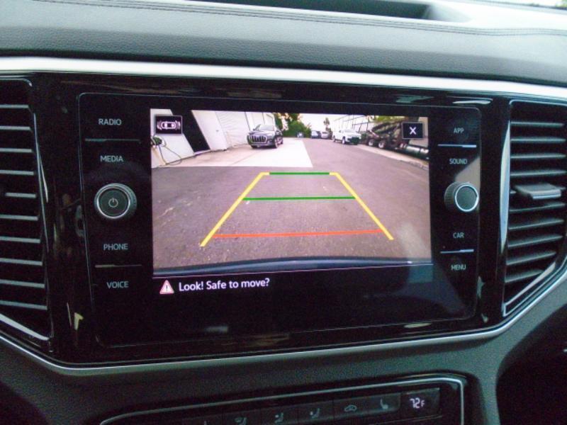 Volkswagen Atlas Cross Sport SE w/Technology 4MOTION 2022